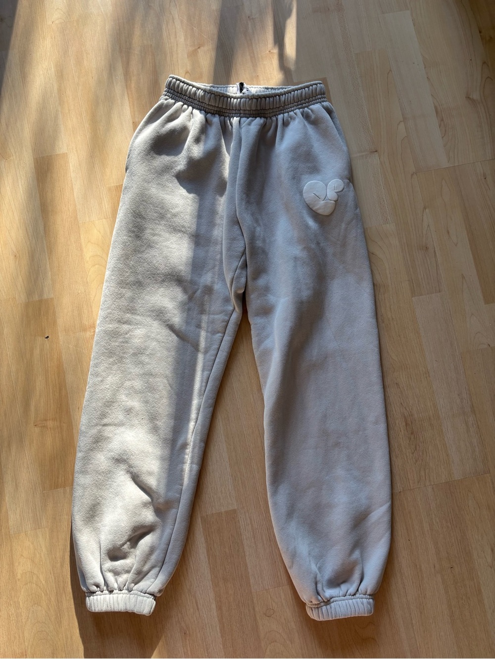 Princess Polly light gray Fleece Heart Patch Joggers Womens 4